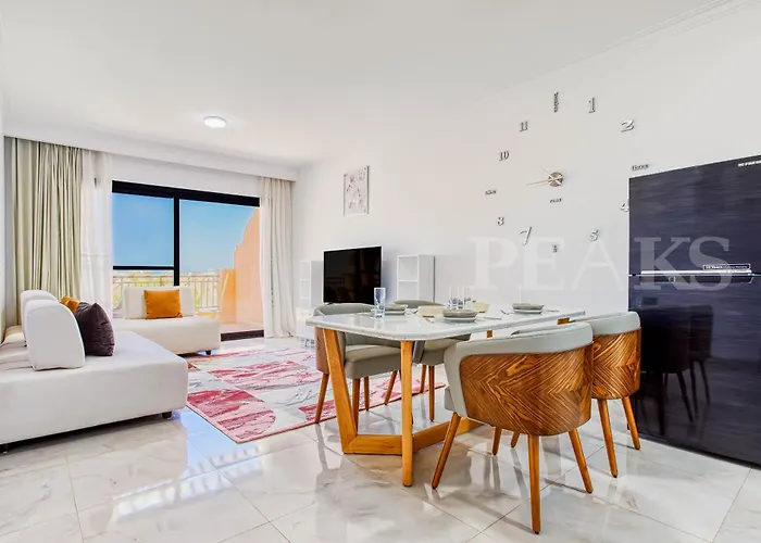Peaks - Luxury Sea View ,the View Compound * Hurghada